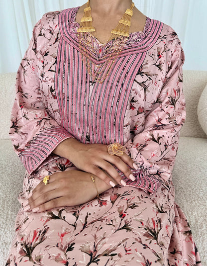 Amira